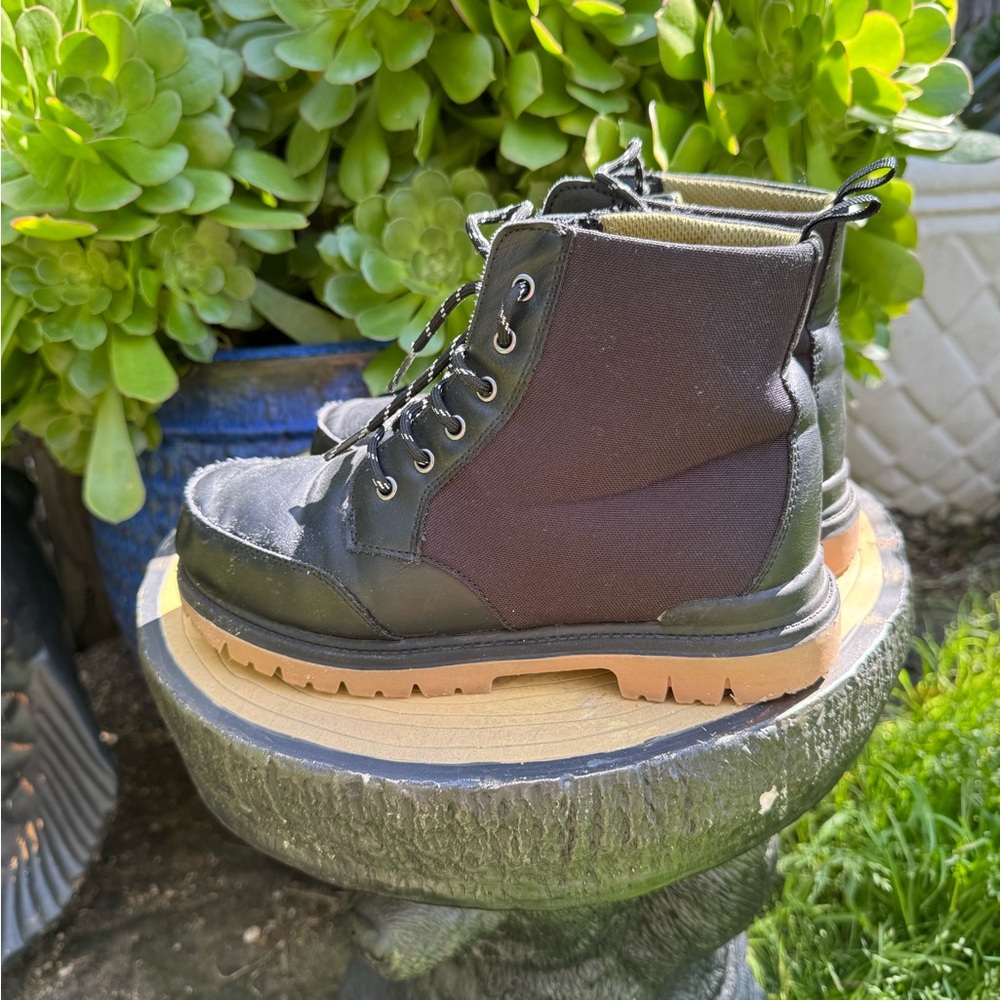 wonder nation Black and Tan Kids Lace-Up Boots